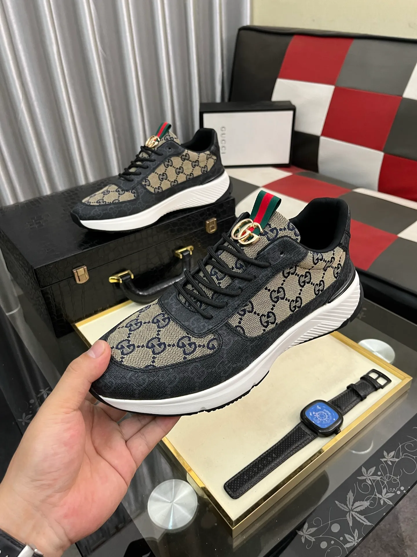 Men's shoes 💰458⌚️⌚️ (GUCCI) Gucci official website men's casual shoes synchronization style, the upper is made of cowhide with imported new brand elements Gucci, showing a good atmosphere, simple design and slip-on style, super versatile, 🐑 leather lining, air-cushion rubber outsole, size 38-442️⃣ colors available